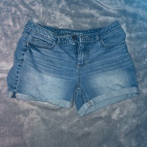 Lauren Conrad short